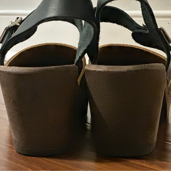 Lotta’s Leopard Clog Mary Jane’s - Picture 6 of 9